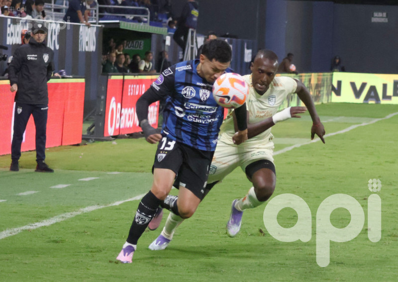 IDV tropieza, pero no lo aprovechan