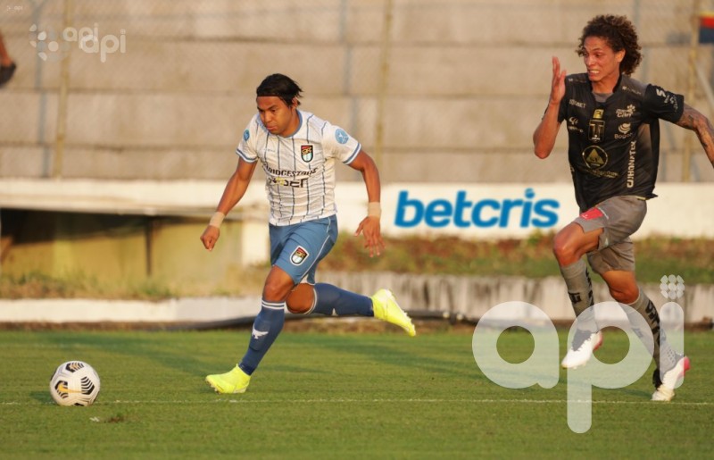 El 9 de Octubre sale victorioso 2-0 ante Técnico U.