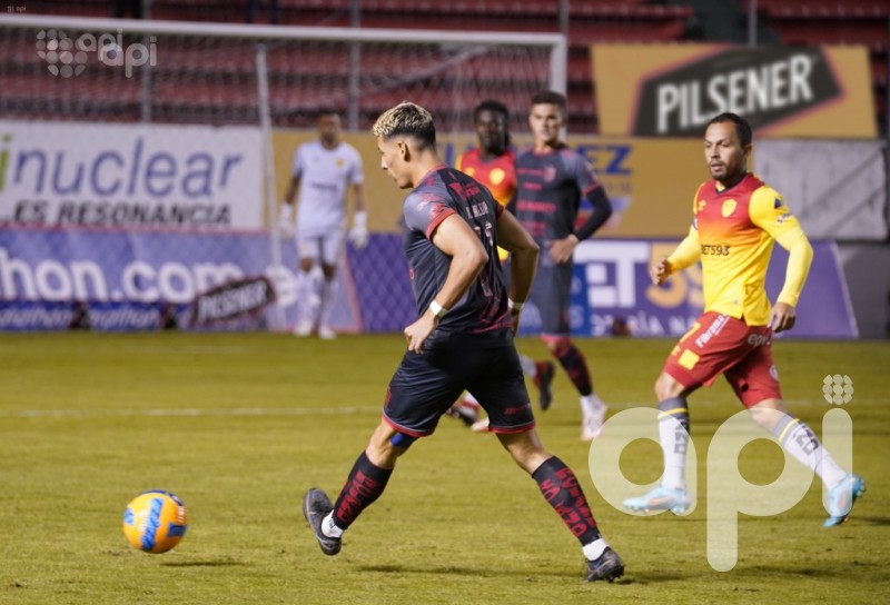 Aucas y Deportivo Cuenca igualan (0-0) en Chillogallo