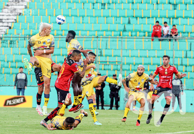 Dep. Cuenca no pasa del 0-0 con Delfín