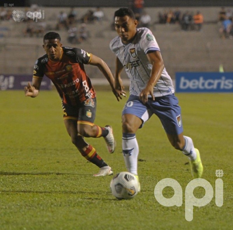 El 9 de Octubre supera 1-0 al Deportivo Cuenca