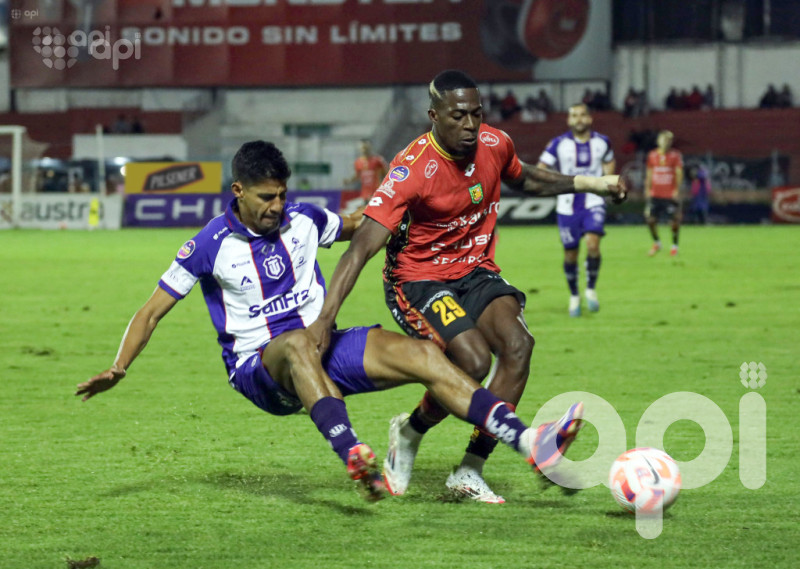 Dep. Cuenca arrolla 2-0 a Técnico U.