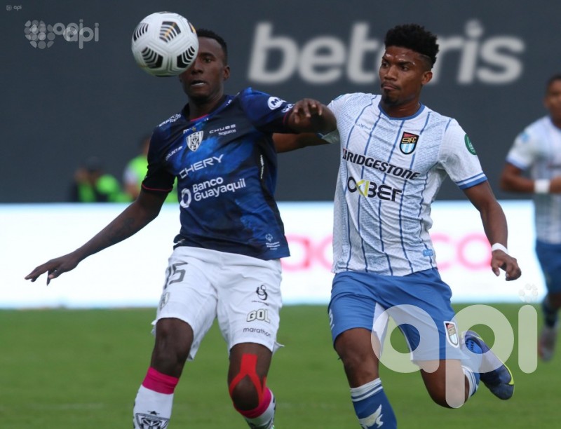 IDV deja la corona con triunfo sobre 'Súper 9'
