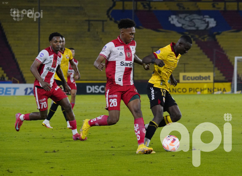 Barcelona pincha 1-1 con Técnico Universitario