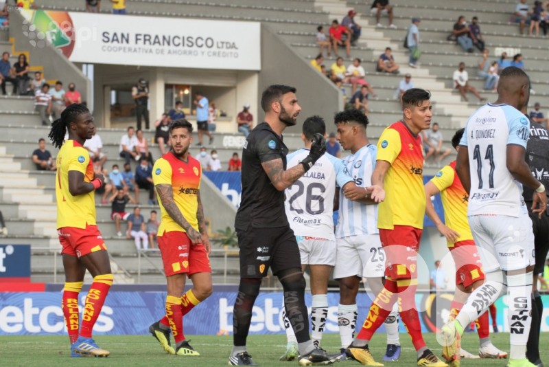 Guayaquil City se impone 4-0  al Aucas