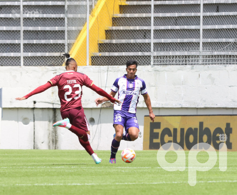 Técnico Universitario líquida 2-1 a Vinotinto