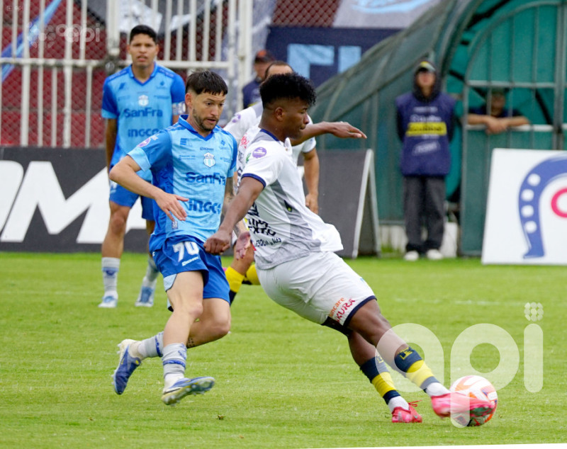 Macará fríe 3-0 a Delfín