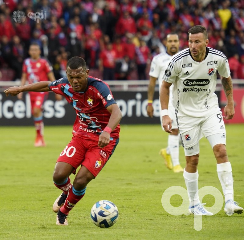 Al Nacho remonta pero empata ante el DIM