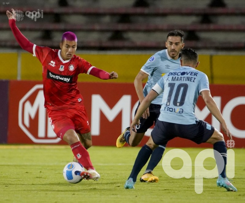 Chatoleí empata en casa en arranque de Sudamericana
