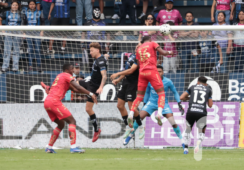 Papá Aucas quiebra a racha de Del Valle