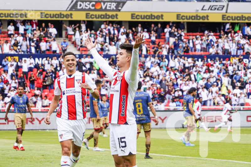 Liga aplasta 5-0 al Cuenca y es finalista