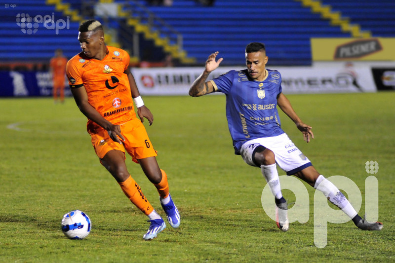 Libertad y D. Cuenca, tablas 0-0 en duelo austral