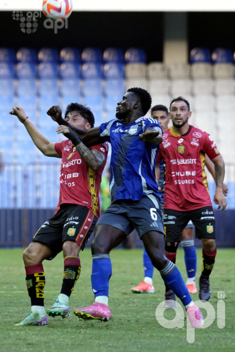 Emelec se impone 3-1 a Deportivo Cuenca
