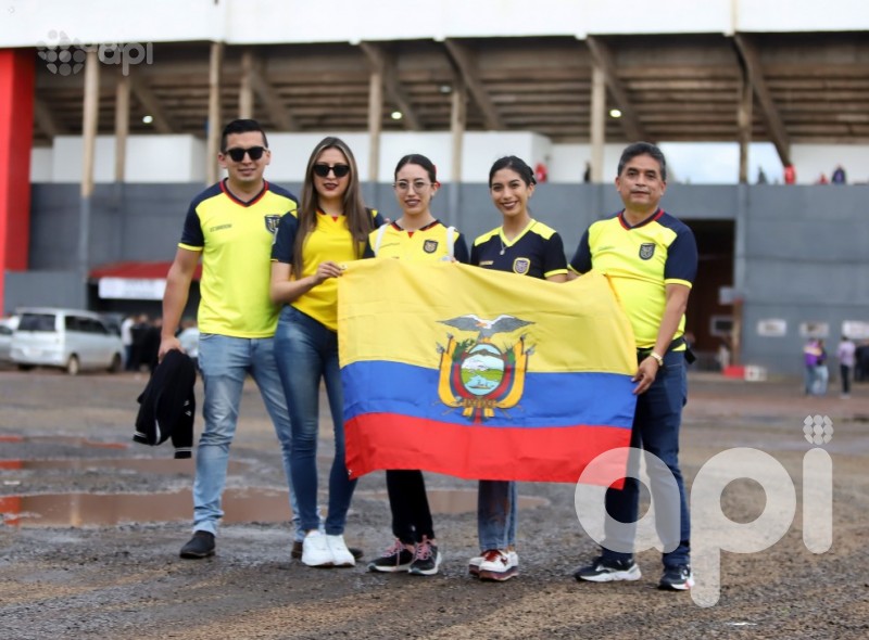 Ecuador hace migración en Paraguay con destino a Catar