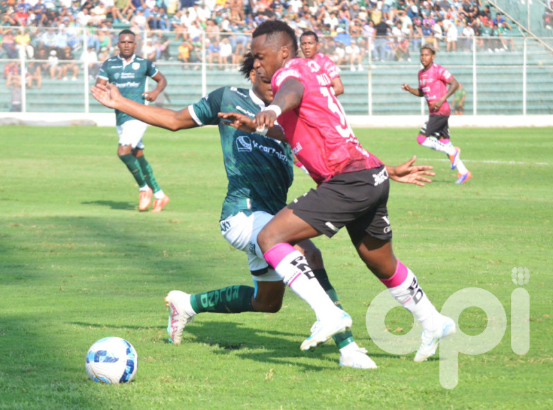 Orense contiene 0-0 al finalista IDV