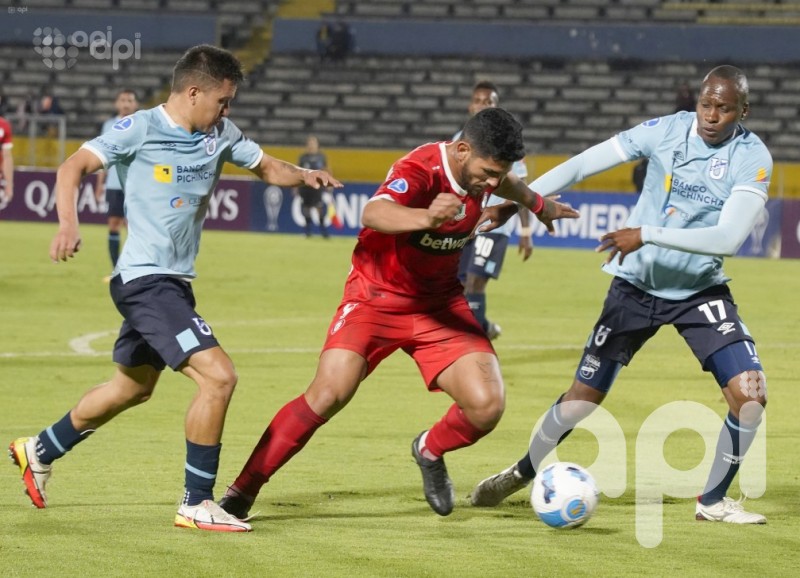 Universidad Católica iguala 0-0 con Unión la Calera por la Sudamericana
