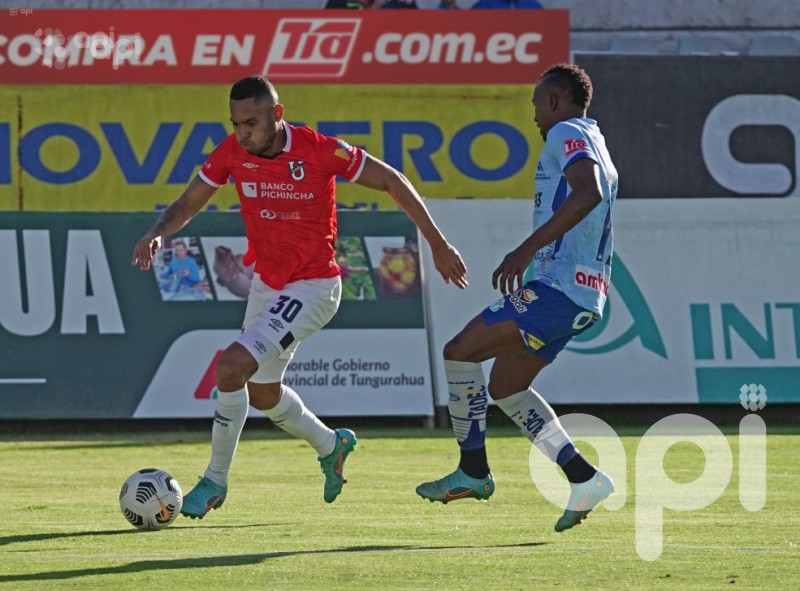 Católica vence 3-1 a un disminuido Macará