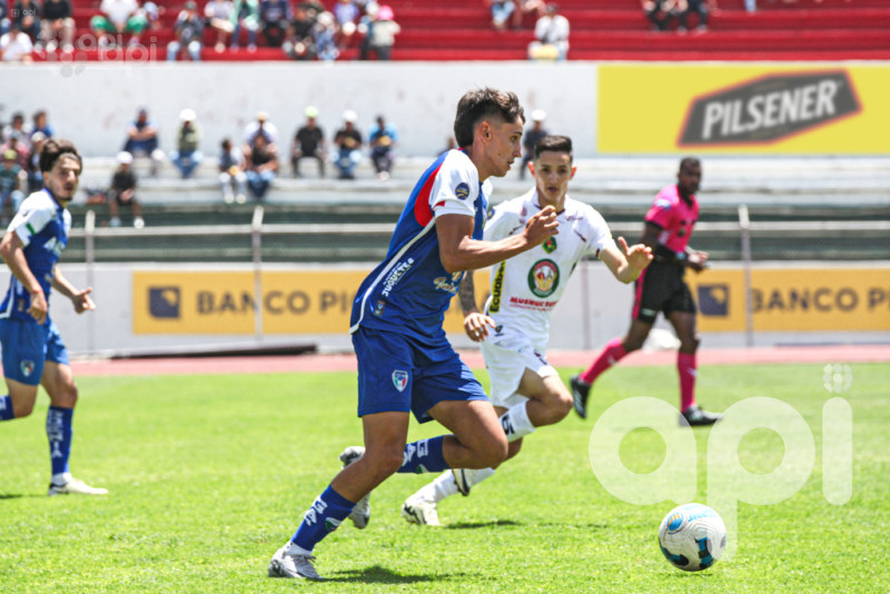 El Ponchito sonríe en campo norteño
