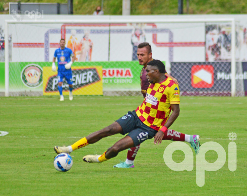 Aucas supera 2-0 a Mushuc Runa en Ambato