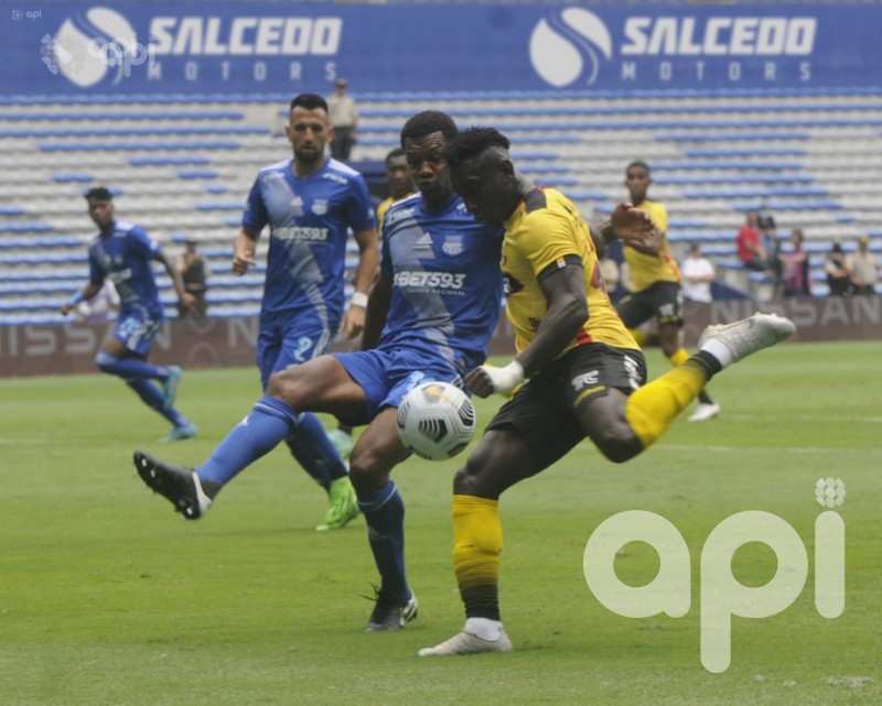 El ídolo gana el clásico y se enfila por la etapa