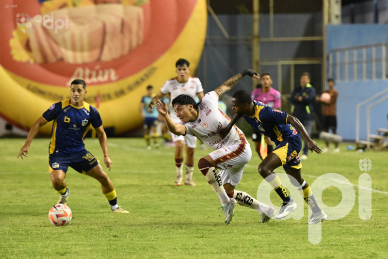 Delfín se deshace 2-0 de Deportivo Cuenca