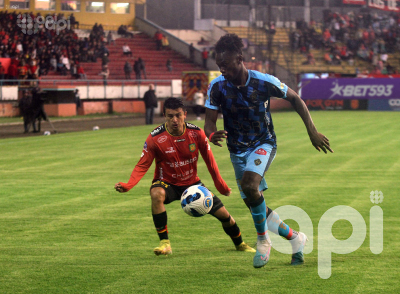 D. Cuenca supera 1-0 en la agonía a El Nacional