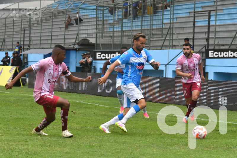 Manta se cada de encima 2-0 a Técnico U.