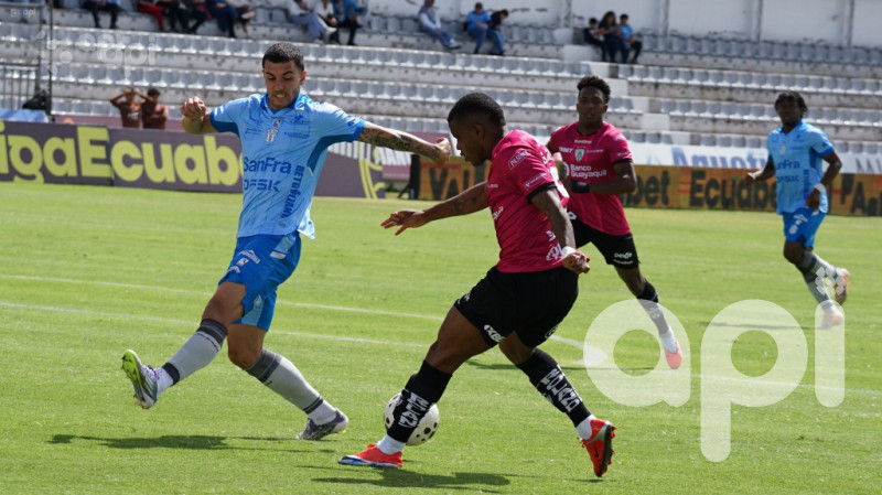 Intratable IDV golea de visita 3-0 a Macará