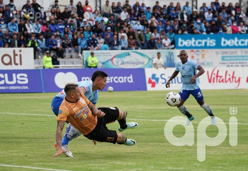 'Súper 9' vuela a la B