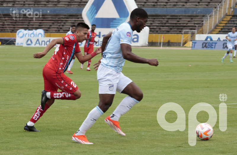 Católica rescata 1-1 ante El Nacional