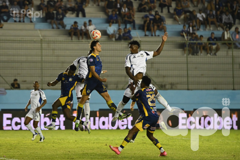Los eléctricos en pelea por Sudamericana