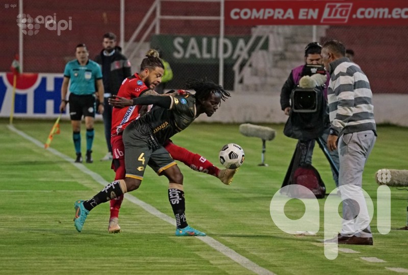 Cumbayá saca ventaja en duelo de colistas