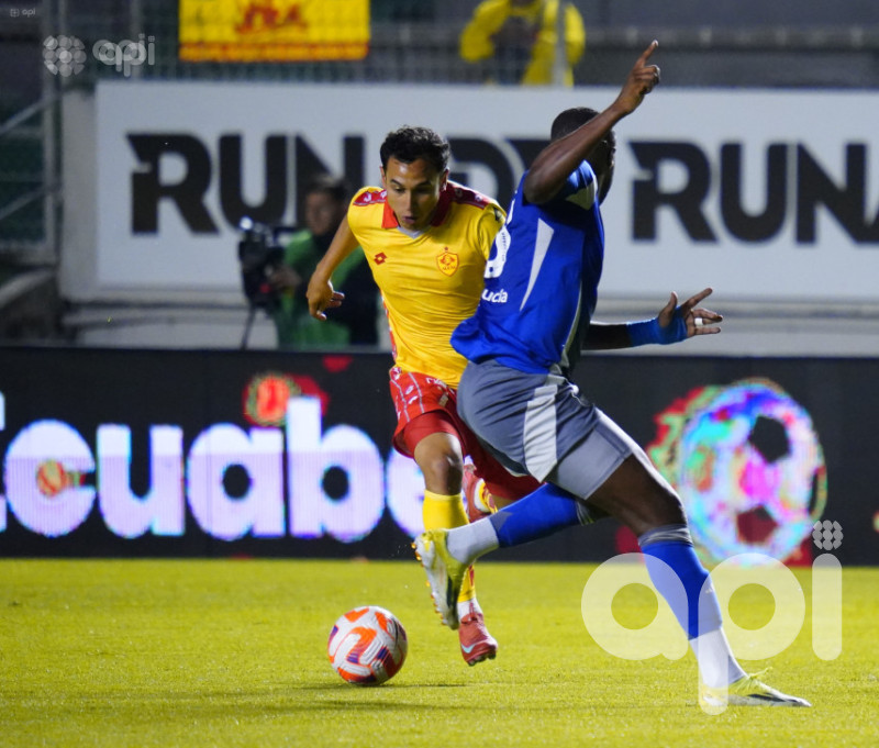 Emelec sorprende 2-0 al Aucas
