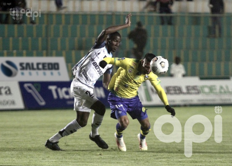 'Súper Guala' gana a media luz en partido eterno ante Macará