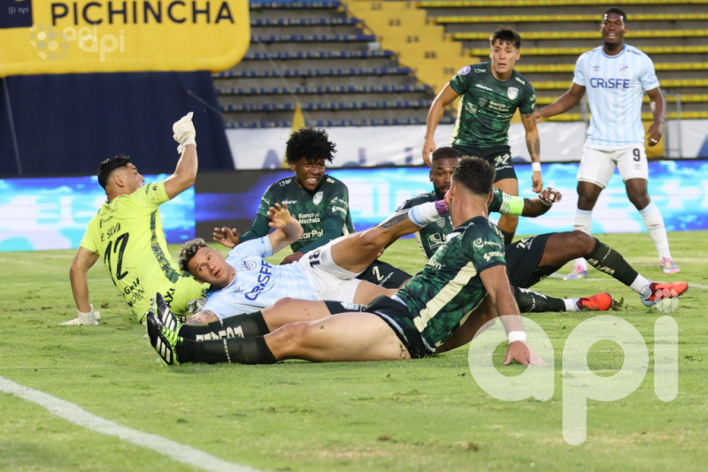 Chatoleí se aleja de la Libertadores