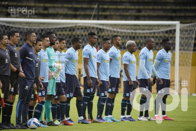 Goles tricolores en Brasil para superar a la Chatoleí