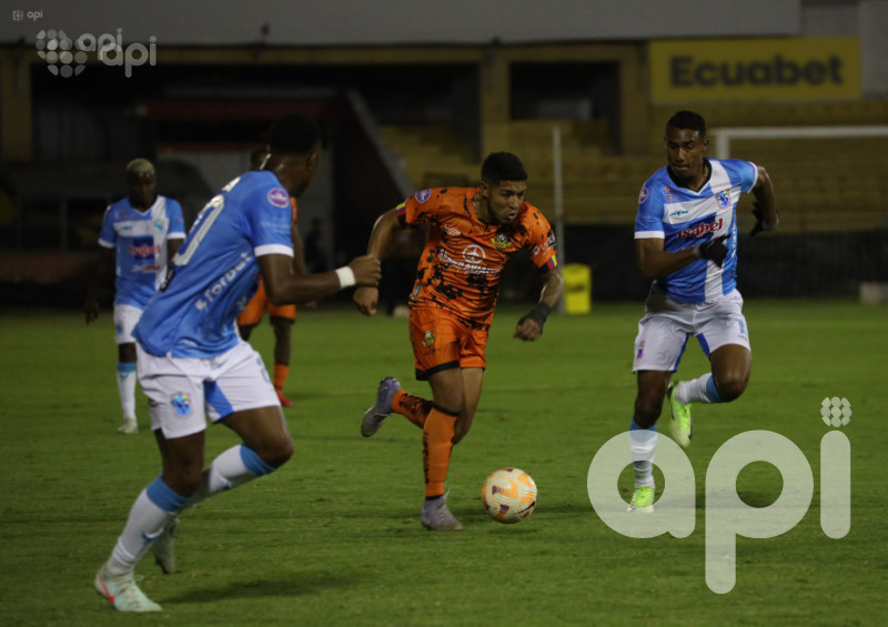 Libertad suspira 1-0 ante Manta en Loja