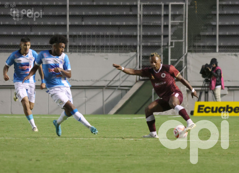 Vinotinto manda al penúltimo al Manta