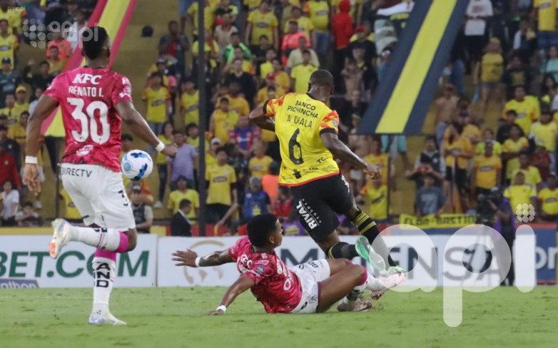 El ídolo tumba a Del Valle en la acumulada