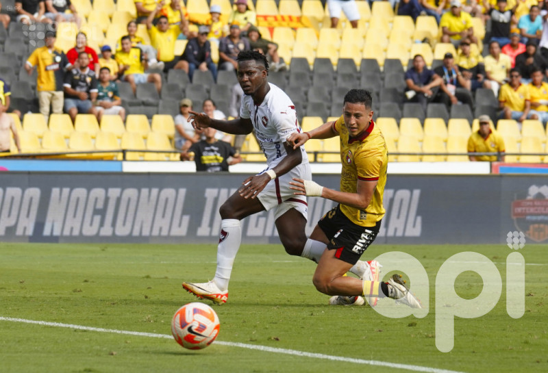 La U se mantiene como escolta de IDV