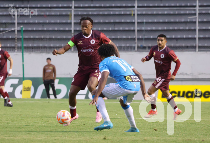 Vinotinto marea 4-1 al Manta