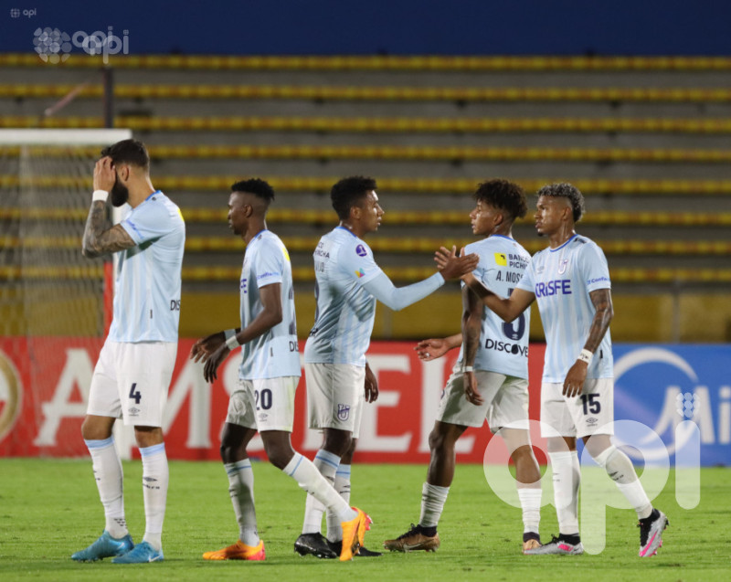 Alianza Lima tumba 2-0 a Universidad Católica  Lima