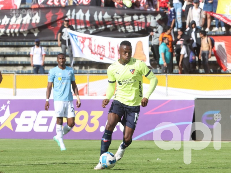La U se rencuentra con el gol a merced de Chatoleí