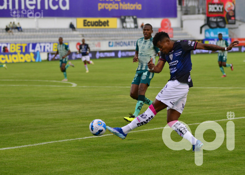 El Rodillo frena la racha del IDV