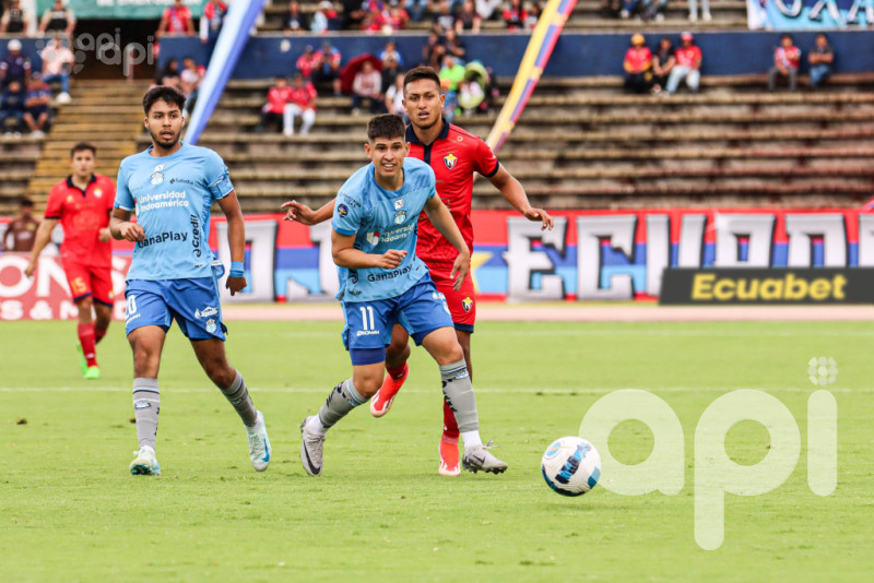 Macará se cura 3-1 ante El Nacional en Quito