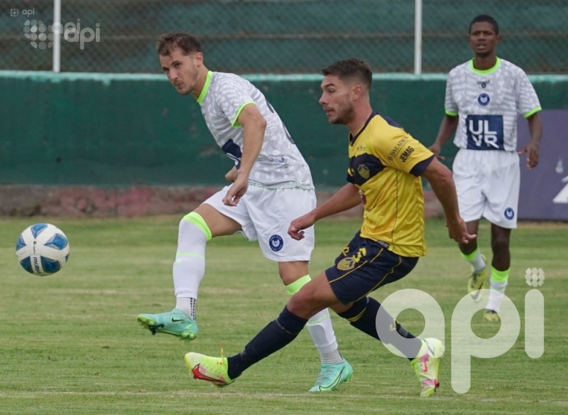 Chacaritas y Libertad toman ventaja inicial en la Serie B