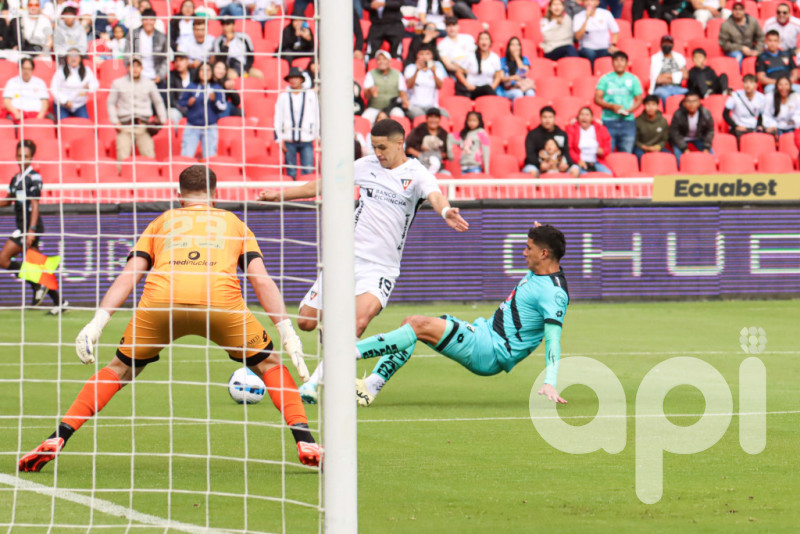 Liga remonta 2-1 a Cumbayá