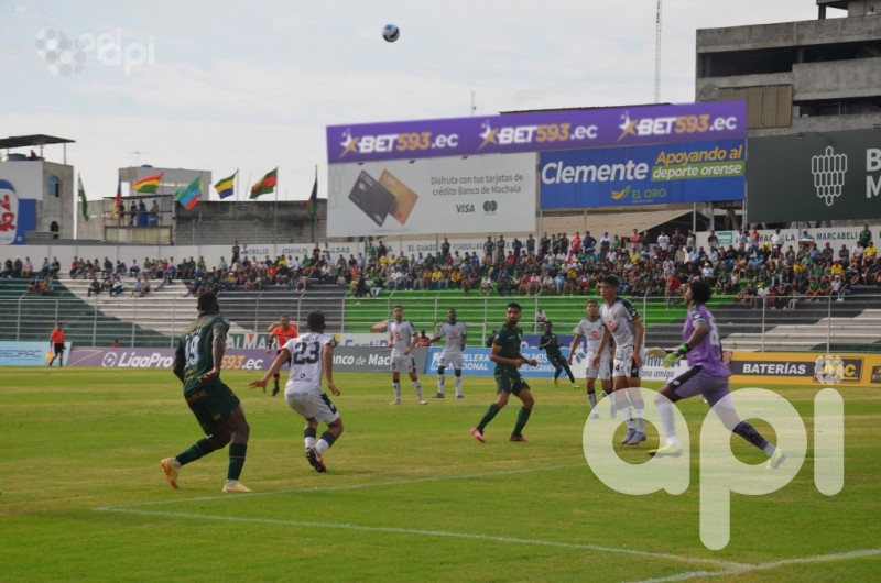 Orense supera sobre la hora 1-0 a Cumbayá