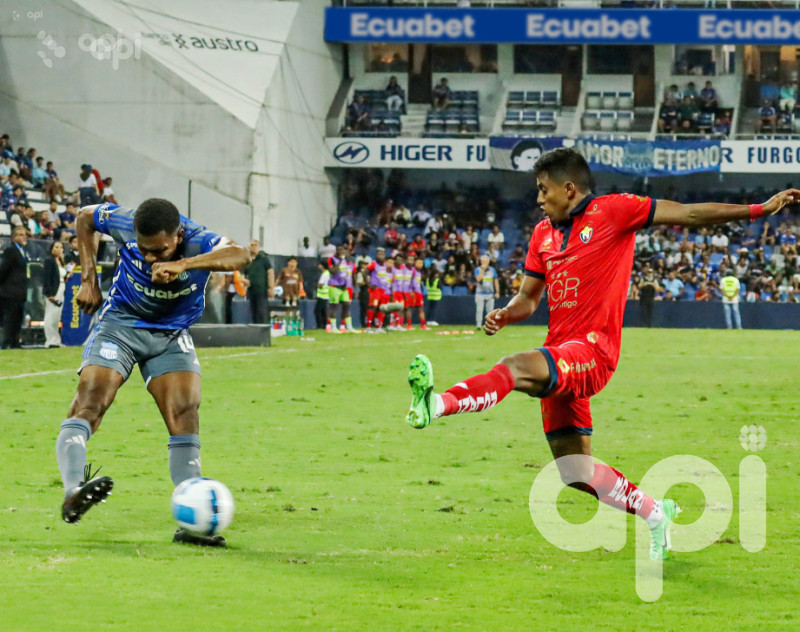 Emelec se suicida 1-0 ante El Nacional