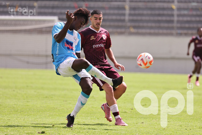 Tinto y atunero, a dos puntos de la salvación